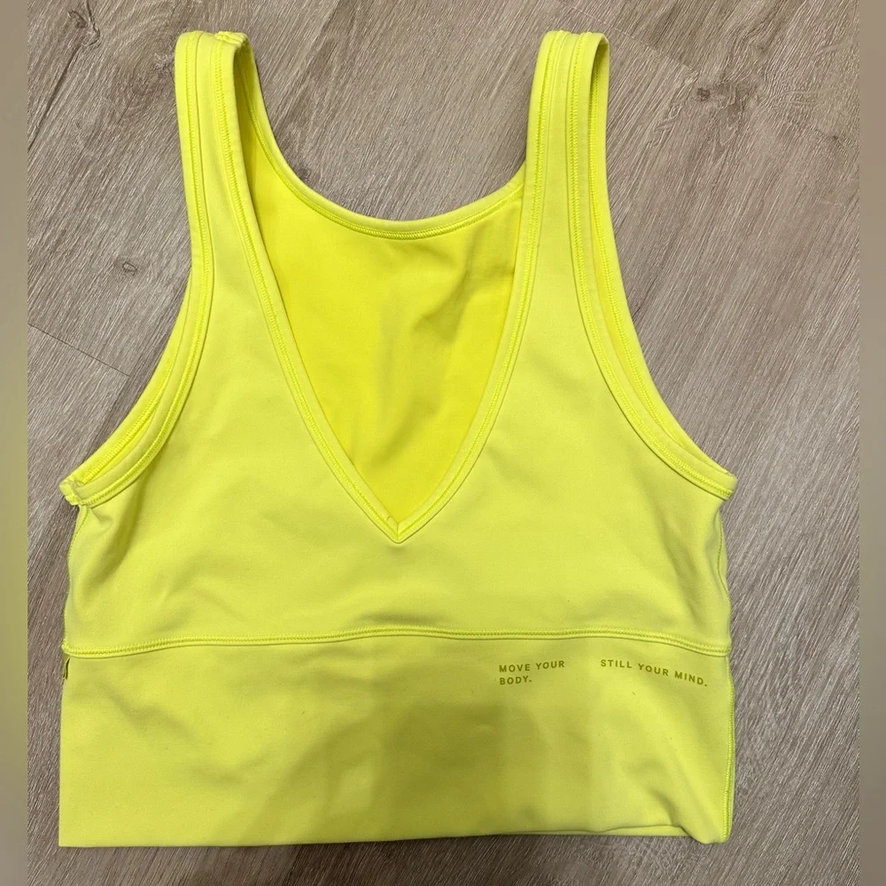 Lululemon workout tank - Picture 2 of 2